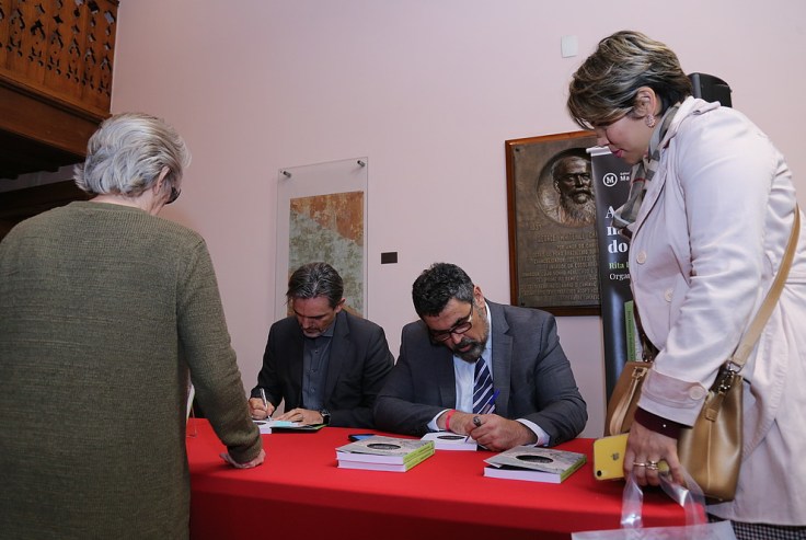 csm_Livro_corrupção_1_17eb3ee592